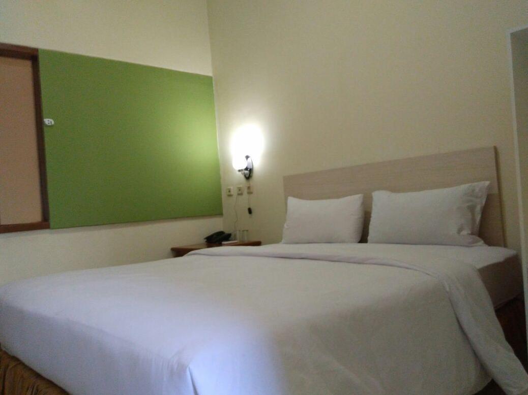 Amalio Bandung